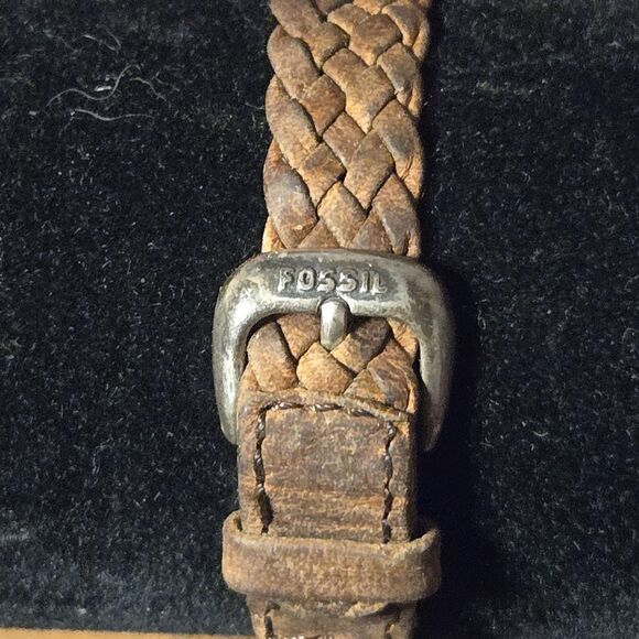 Small Fossil Watch Women Silver Metal & Brown Weave Leather EC-8698 - Picture 4 of 6